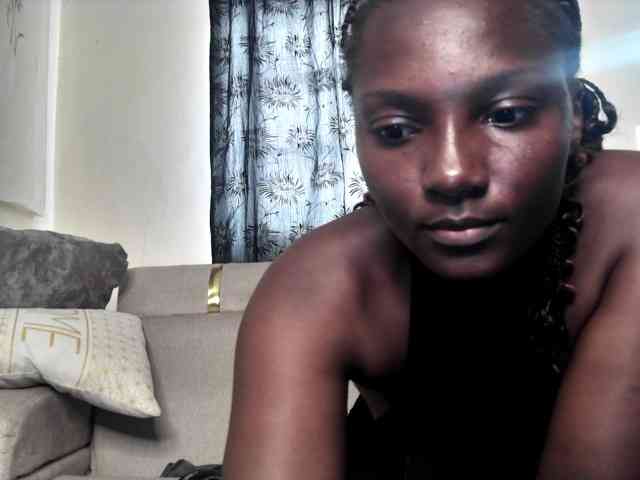 Sexydianaa25 webcam
