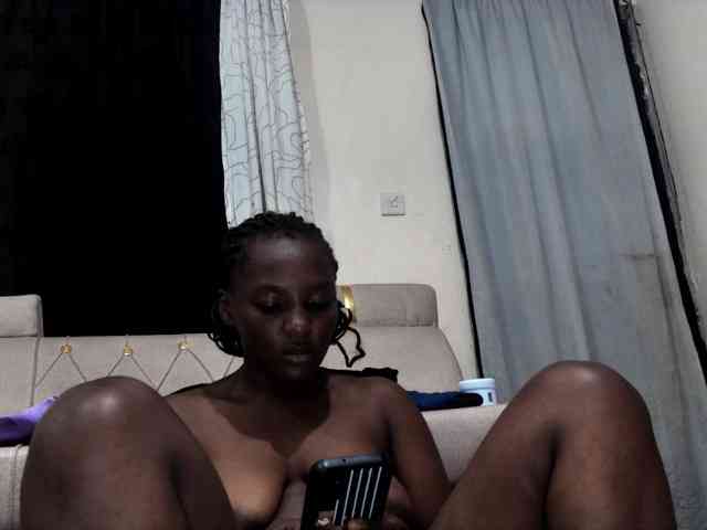 Sexydianaa25 webcam
