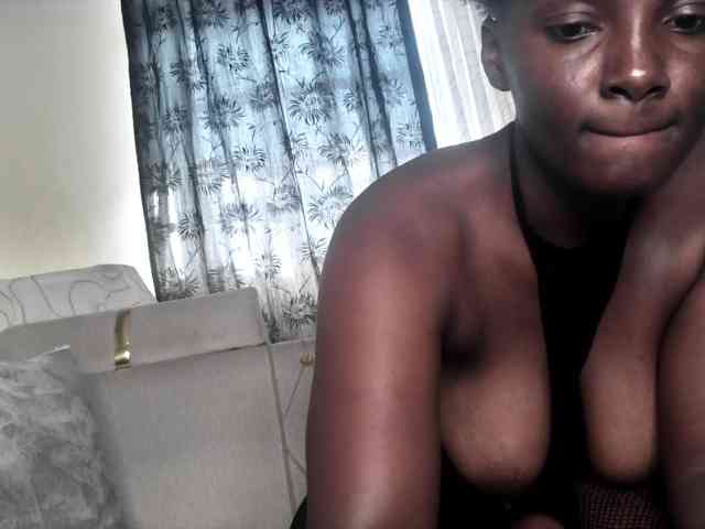 Sexydianaa25 webcam