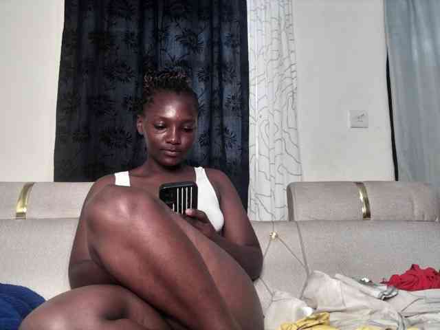 Sexydianaa25 webcam