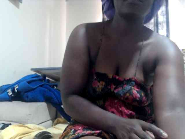 Sexydianaa25 webcam