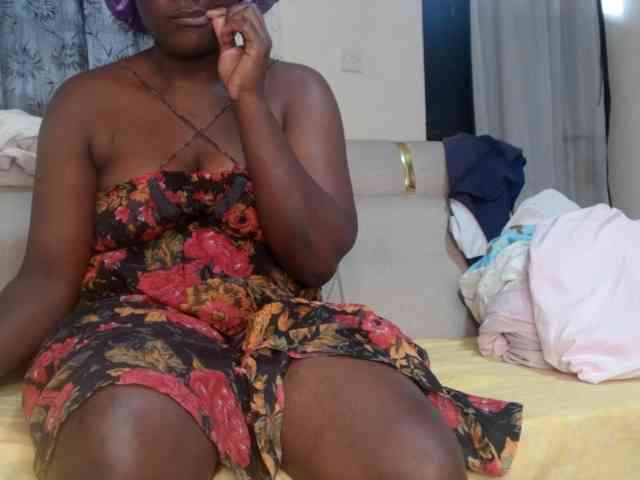 Sexydianaa25 webcam