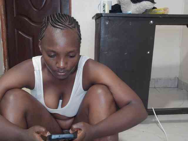Sexydianaa25 webcam