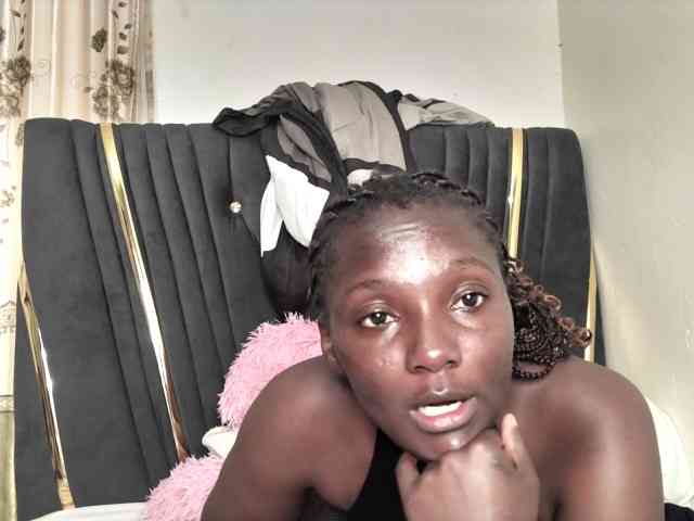 Sexydianaa25 webcam