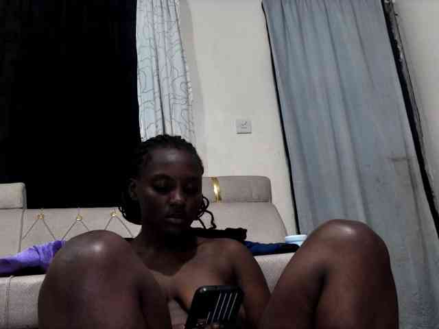 Sexydianaa25 webcam