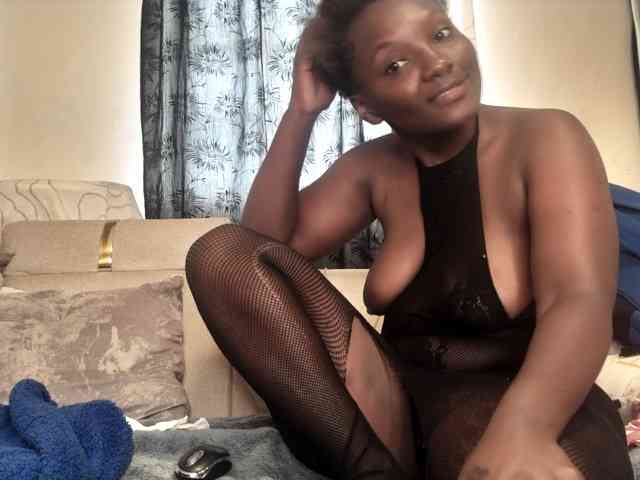 Sexydianaa25 webcam