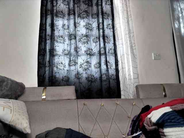 Sexydianaa25 webcam