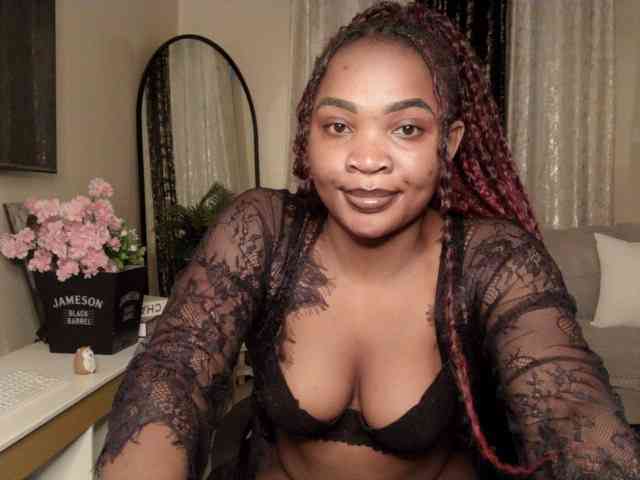 Sexydianaa25 webcam