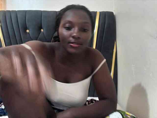 Sexydianaa25 webcam
