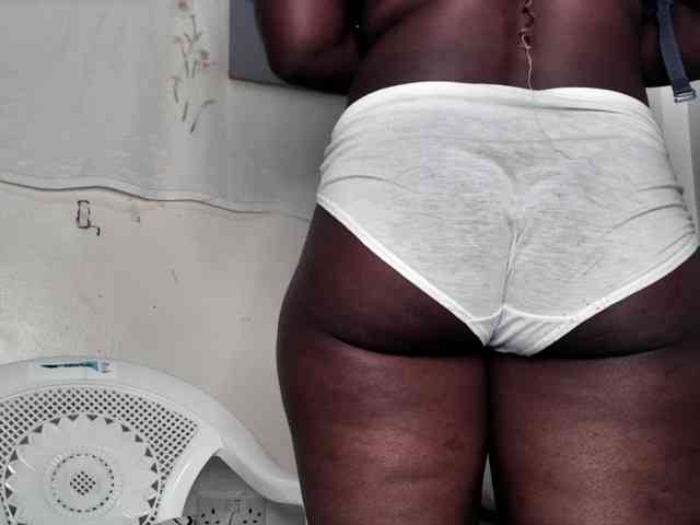 Sexydianaa25 webcam