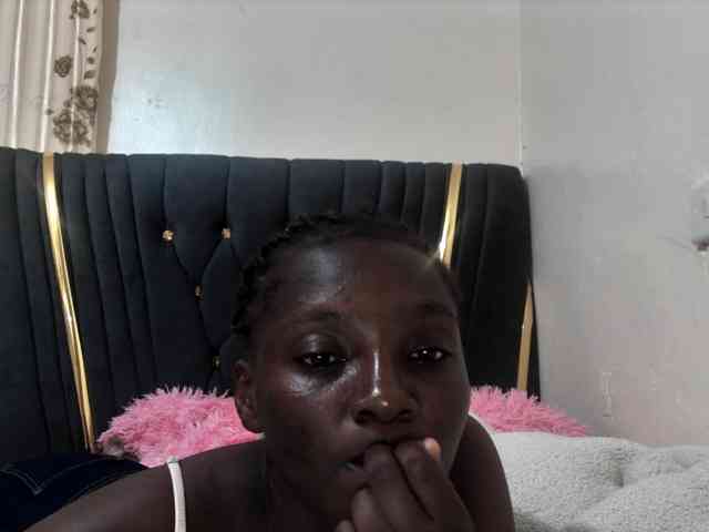 Sexydianaa25 webcam