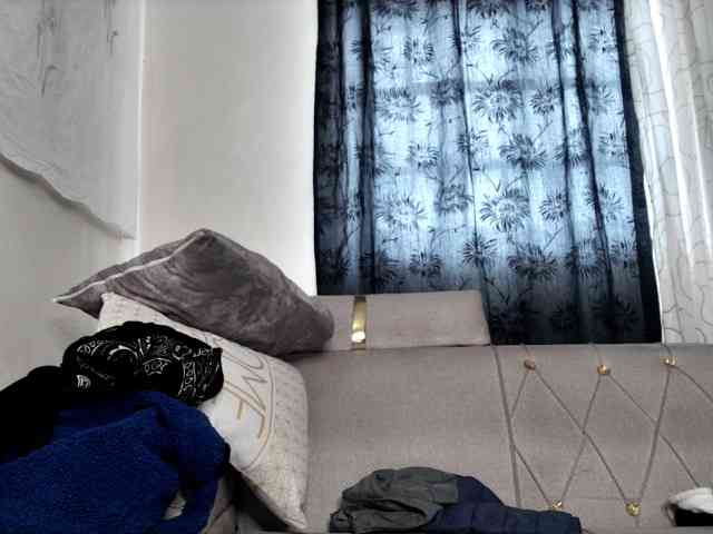 Sexydianaa25 webcam