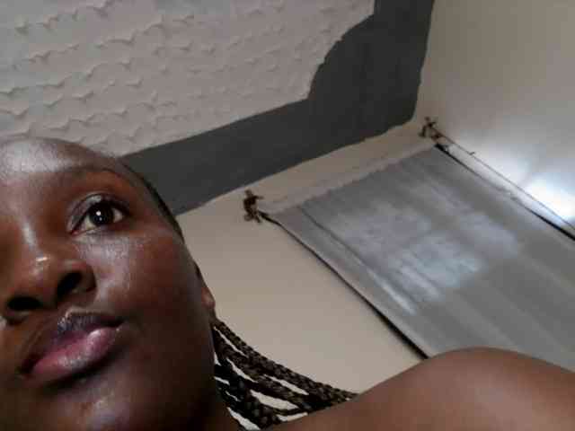 Sexydianaa25 webcam