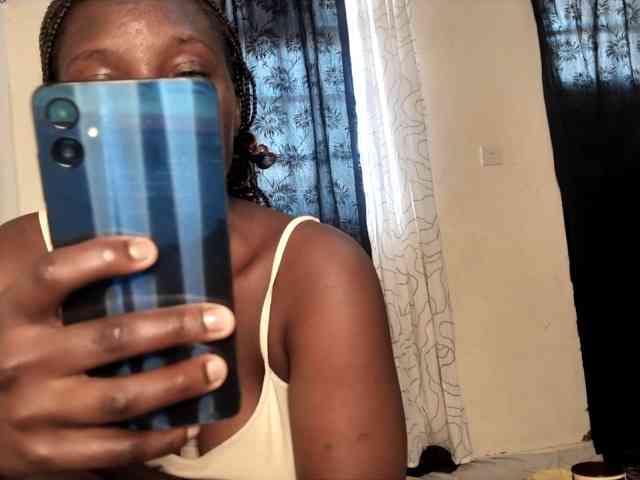 Sexydianaa25 webcam