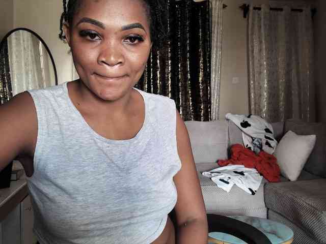 Sexydianaa25 webcam