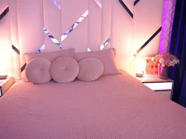 LoveeDove live cam on BongaCams