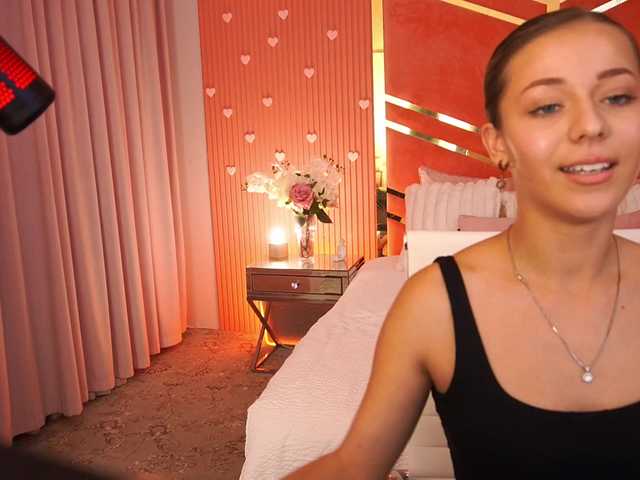 LoveeDove live cam on BongaCams