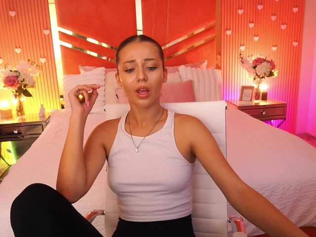 LoveeDove live cam on BongaCams
