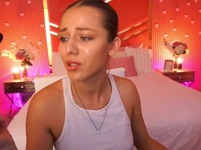 LoveeDove live cam on BongaCams