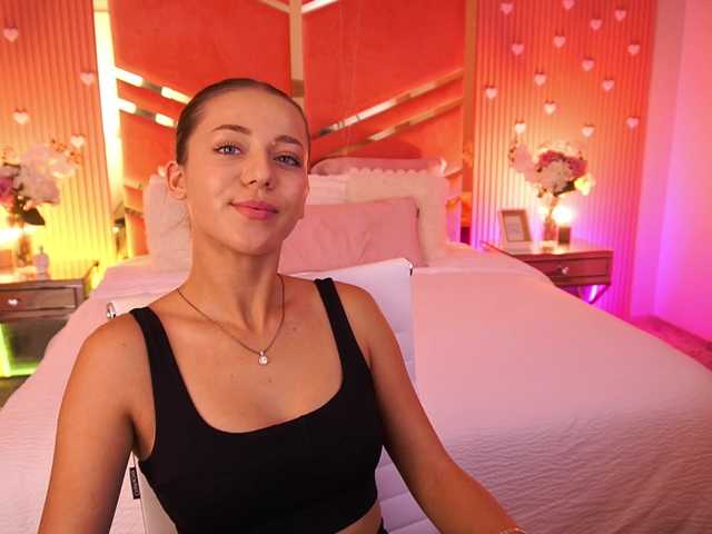 LoveeDove live cam on BongaCams
