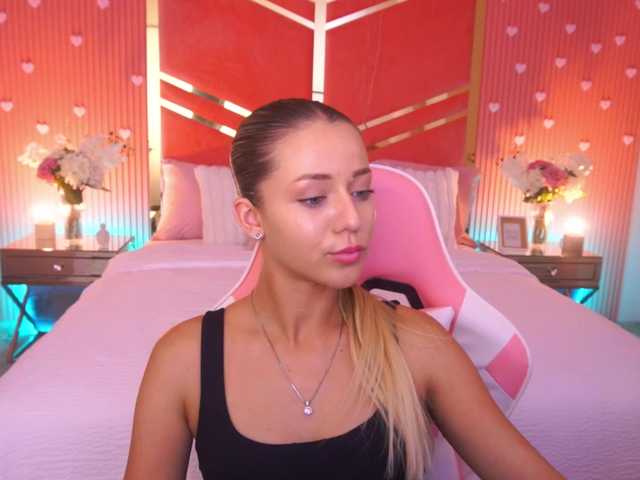 LoveeDove live cam on BongaCams