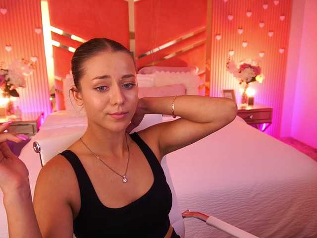 LoveeDove live cam on BongaCams