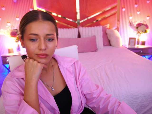 LoveeDove live cam on BongaCams