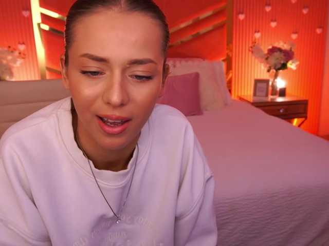 LoveeDove live cam on BongaCams