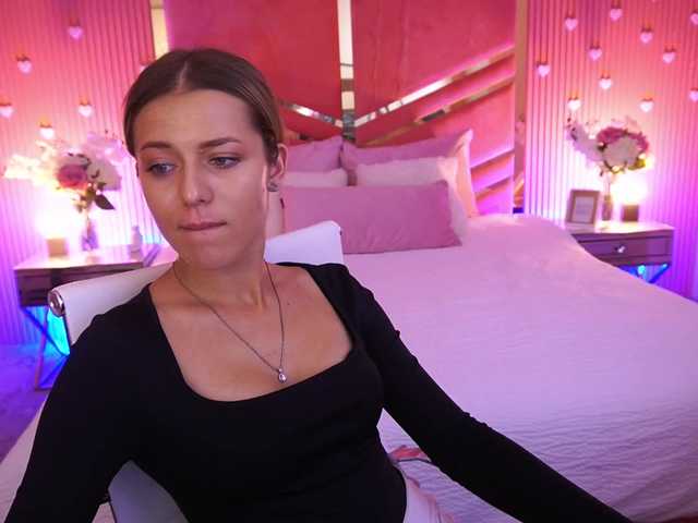 LoveeDove live cam on BongaCams