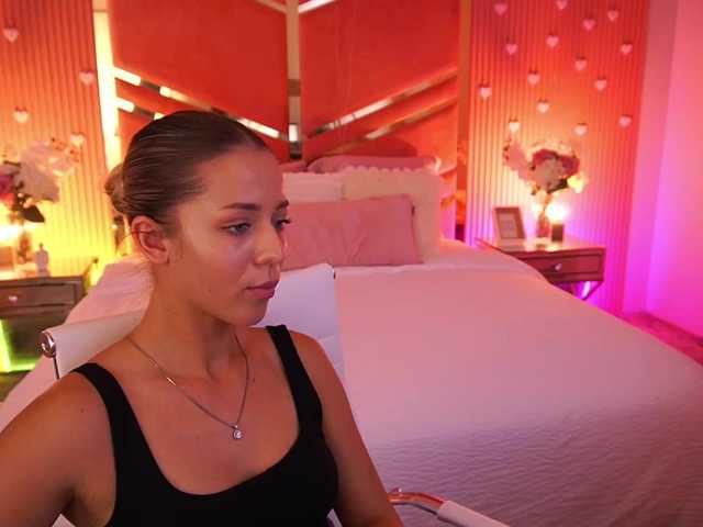 LoveeDove live cam on BongaCams