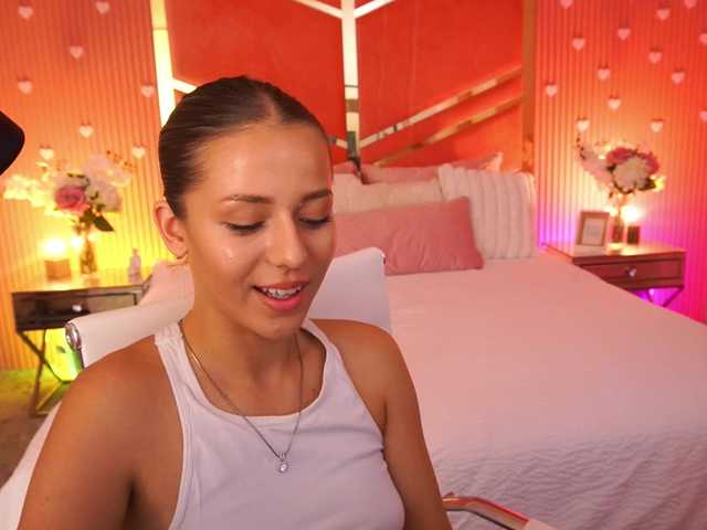 LoveeDove live cam on BongaCams