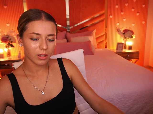 LoveeDove live cam on BongaCams