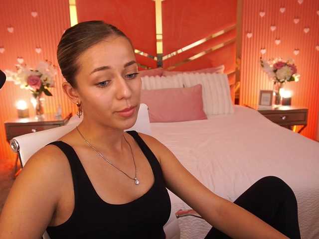 LoveeDove live cam on BongaCams