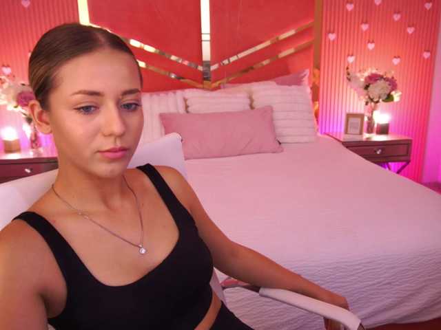 LoveeDove live cam on BongaCams