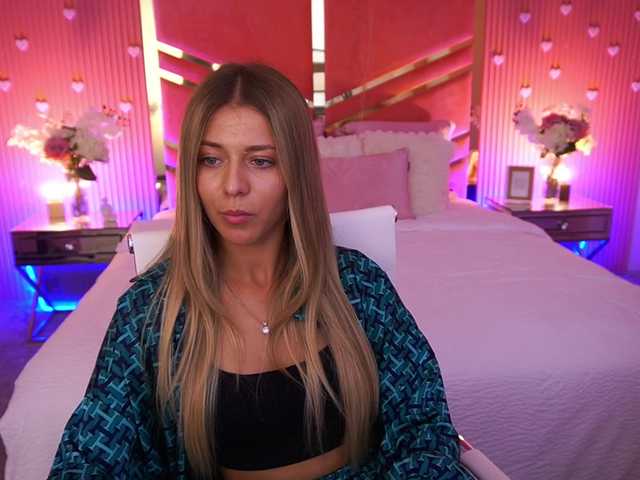 LoveeDove live cam on BongaCams