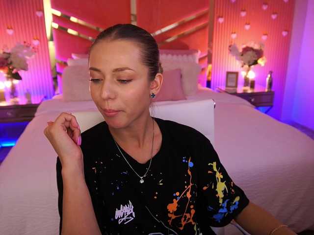 LoveeDove live cam on BongaCams