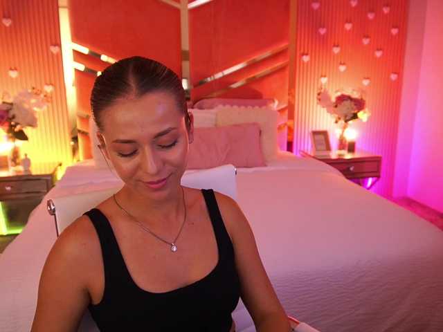 LoveeDove live cam on BongaCams
