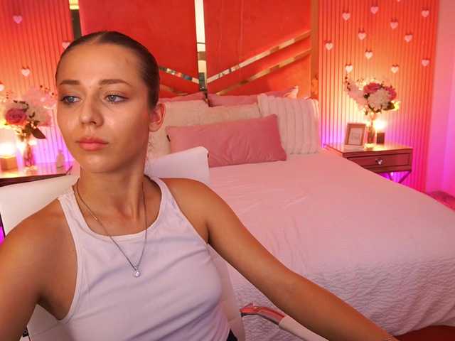 LoveeDove live cam on BongaCams