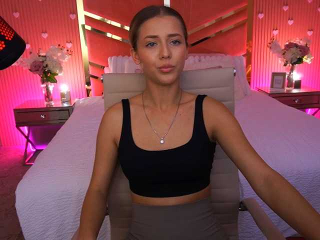 LoveeDove live cam on BongaCams