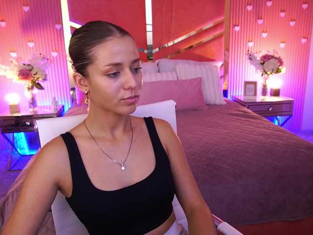 LoveeDove live cam on BongaCams