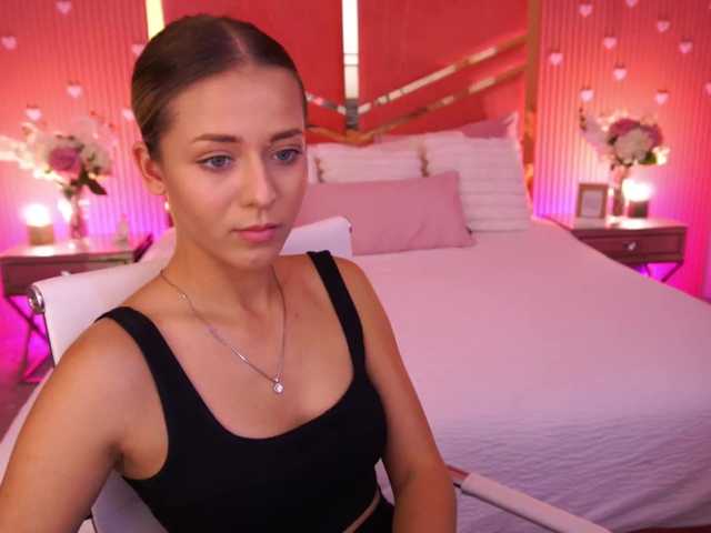 LoveeDove live cam on BongaCams