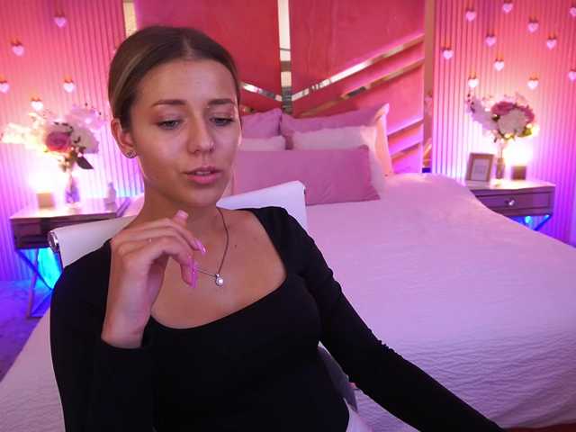 LoveeDove live cam on BongaCams