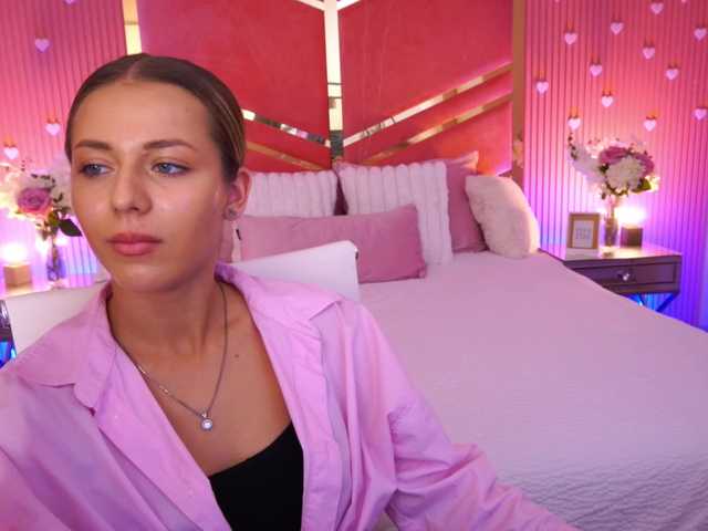LoveeDove live cam on BongaCams