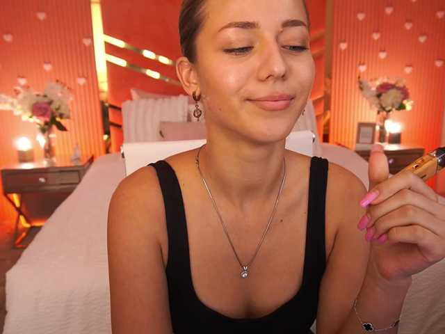 LoveeDove live cam on BongaCams