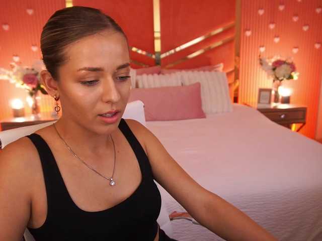 LoveeDove live cam on BongaCams