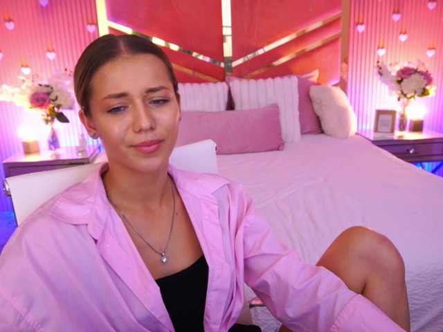 LoveeDove live cam on BongaCams