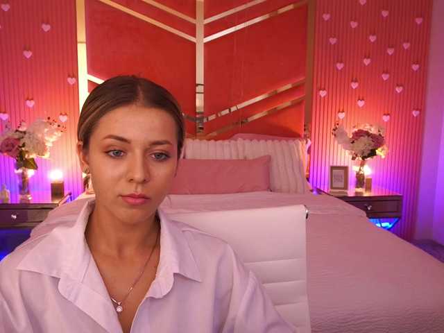 LoveeDove live cam on BongaCams