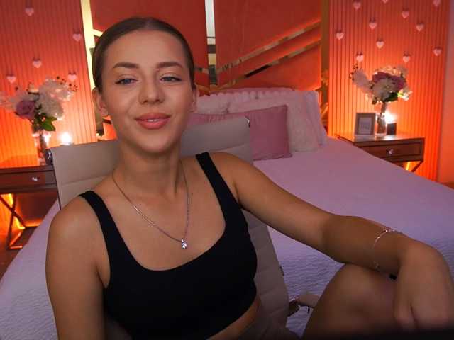 LoveeDove live cam on BongaCams