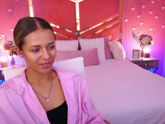 LoveeDove live cam on BongaCams