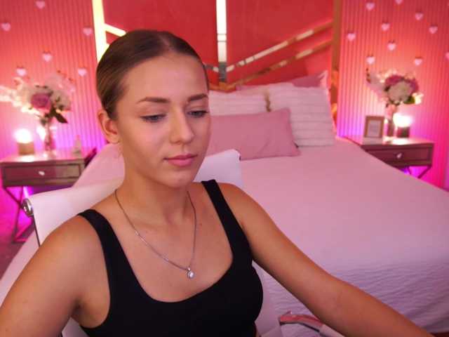 LoveeDove live cam on BongaCams